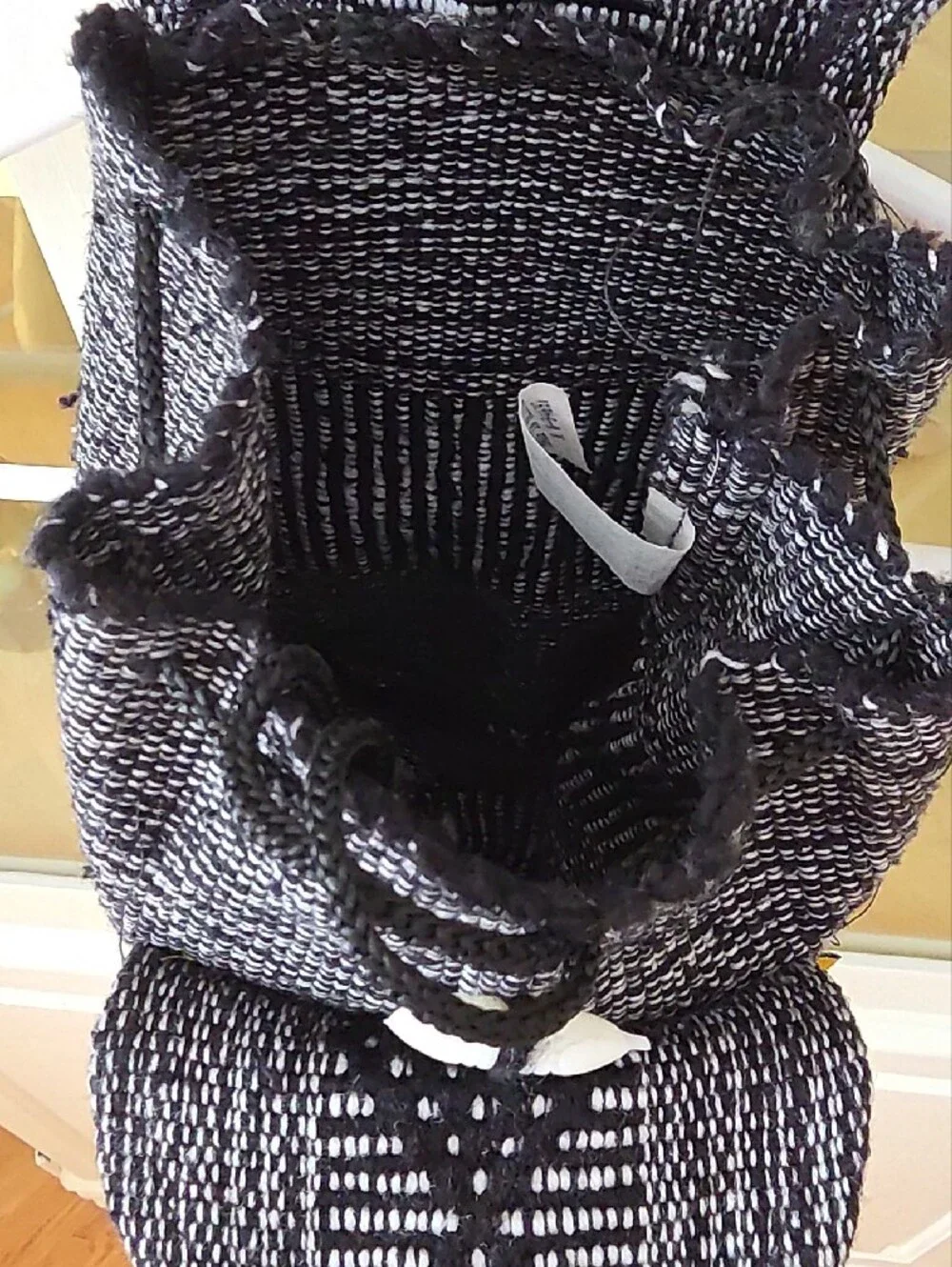 Handwoven Black & White Backpack - MOLINA
